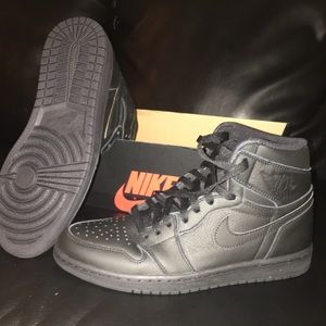 Men’s 9.5 OG Retro High Tops